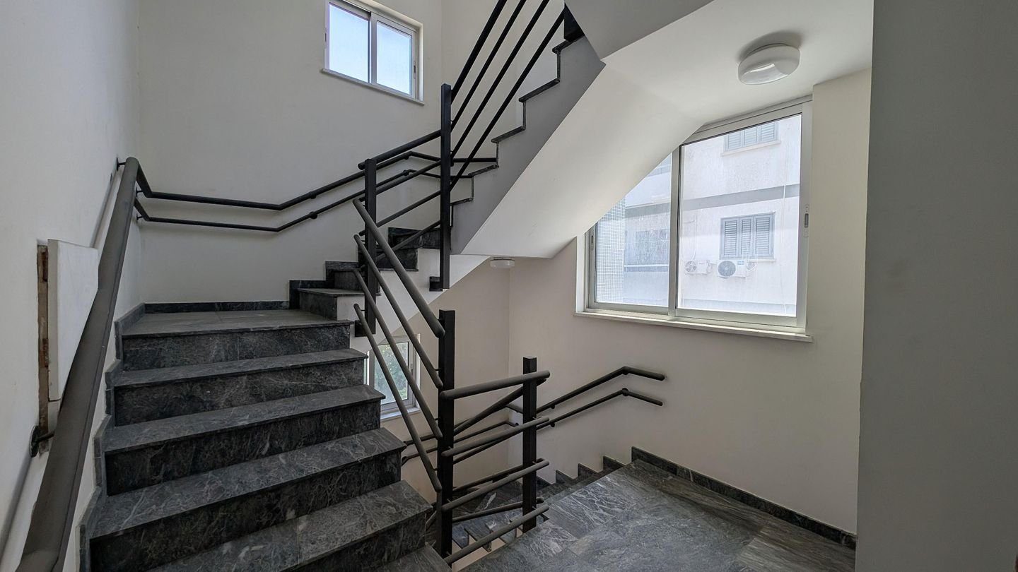 Five-storey incomplete building with a basement in Chryseleousas, Strovolos, Nicosia photo 15