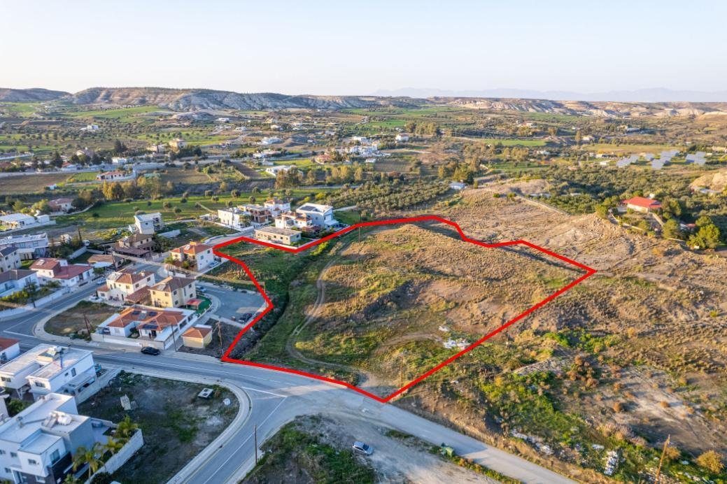 Shared residential field in Analiontas, Nicosia photo 1