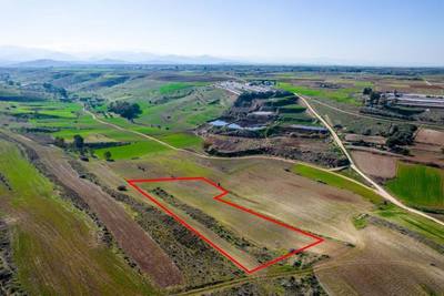 Field in Orounta, Nicosia thumbnail 4
