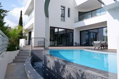5 BR Luxury Villa in Potamos Germasogeias, Limassol thumbnail 4