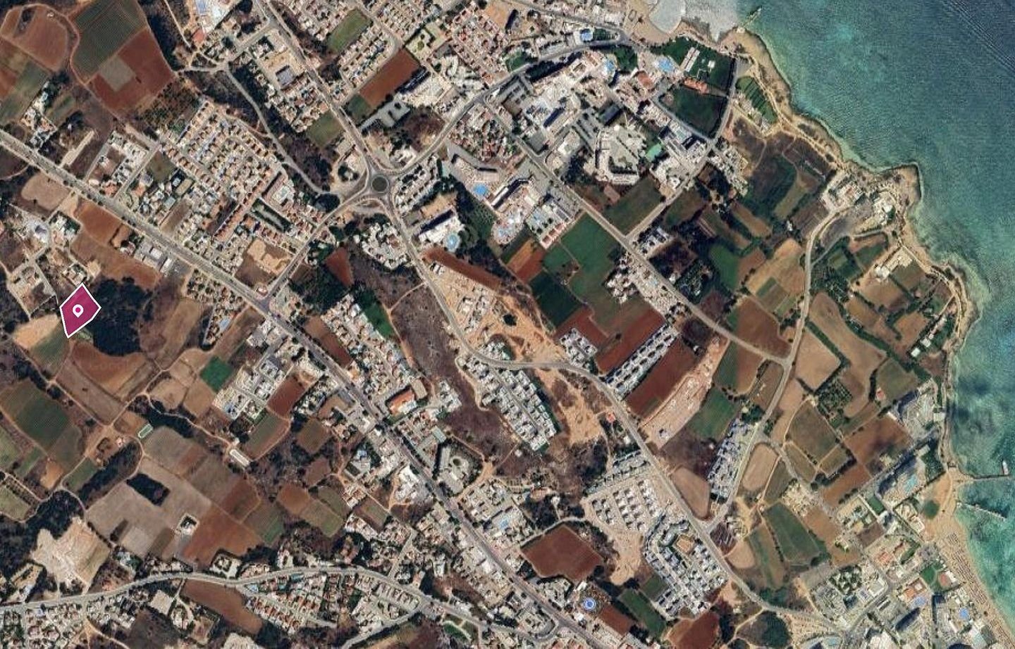 Share Residential field located in Paralimni, Ammochostos photo 3