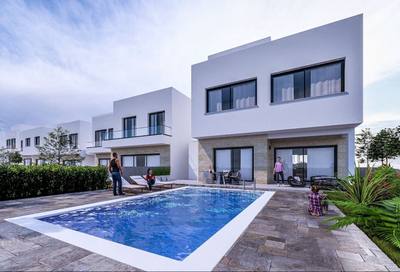 3 BR Villa in Agios Athanasios, Limassol thumbnail 3