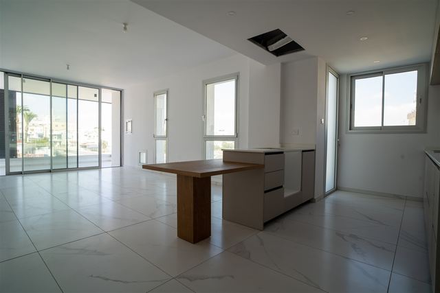 Apartament z 3 syp. w Strovolos, Nikozja