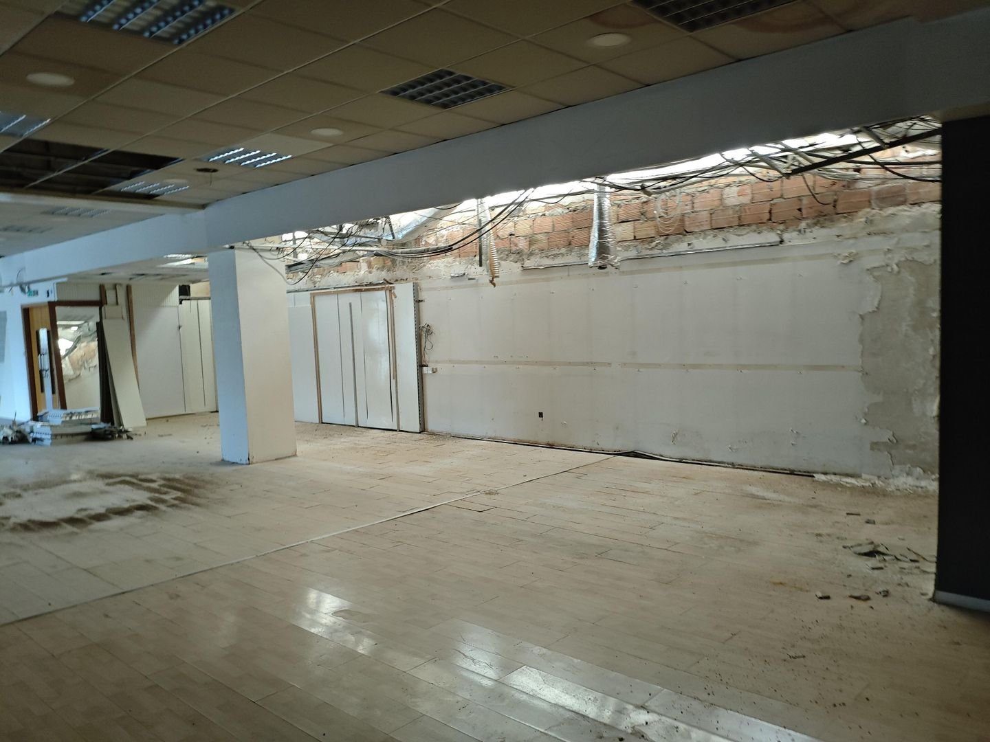 Mixed Use Commercial building in Trypiotis, Nicosia photo 25