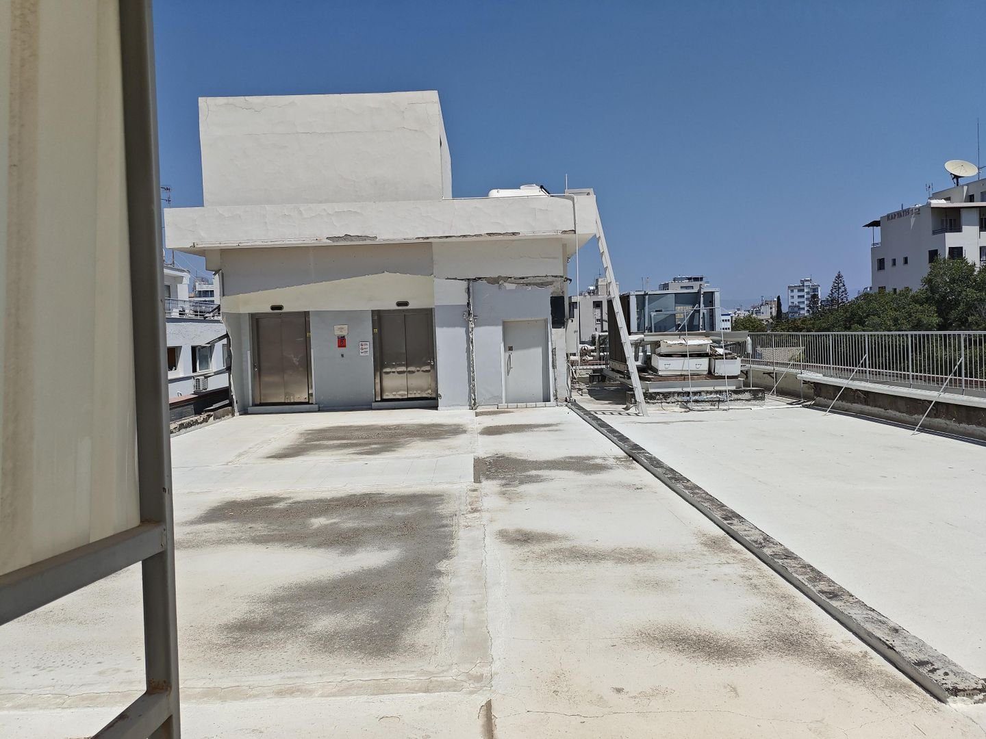 Mixed Use Commercial building in Trypiotis, Nicosia photo 13