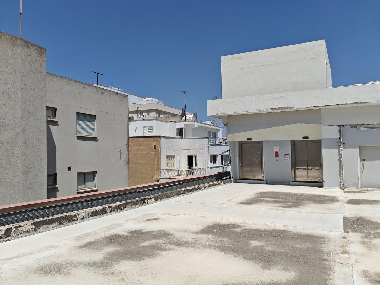 Mixed Use Commercial building in Trypiotis, Nicosia photo 21