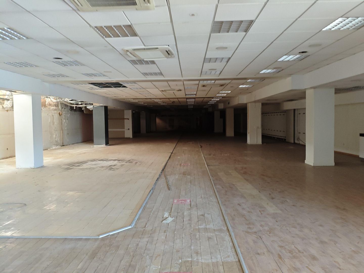 Mixed Use Commercial building in Trypiotis, Nicosia photo 17