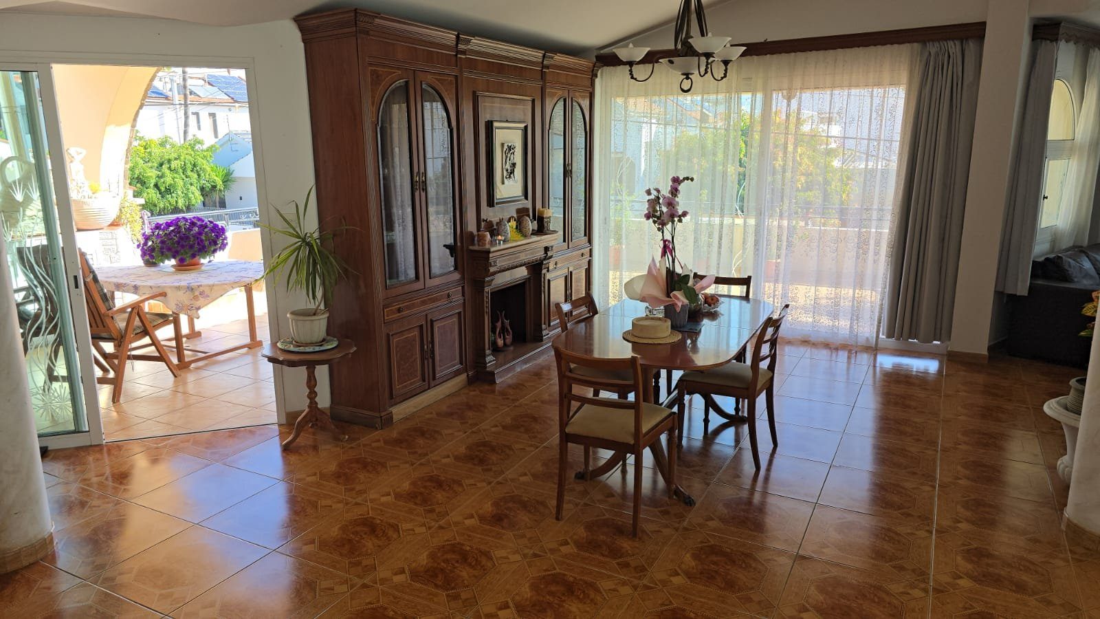 6 BR Villa in Potamos Germasogeias, Limassol photo 3