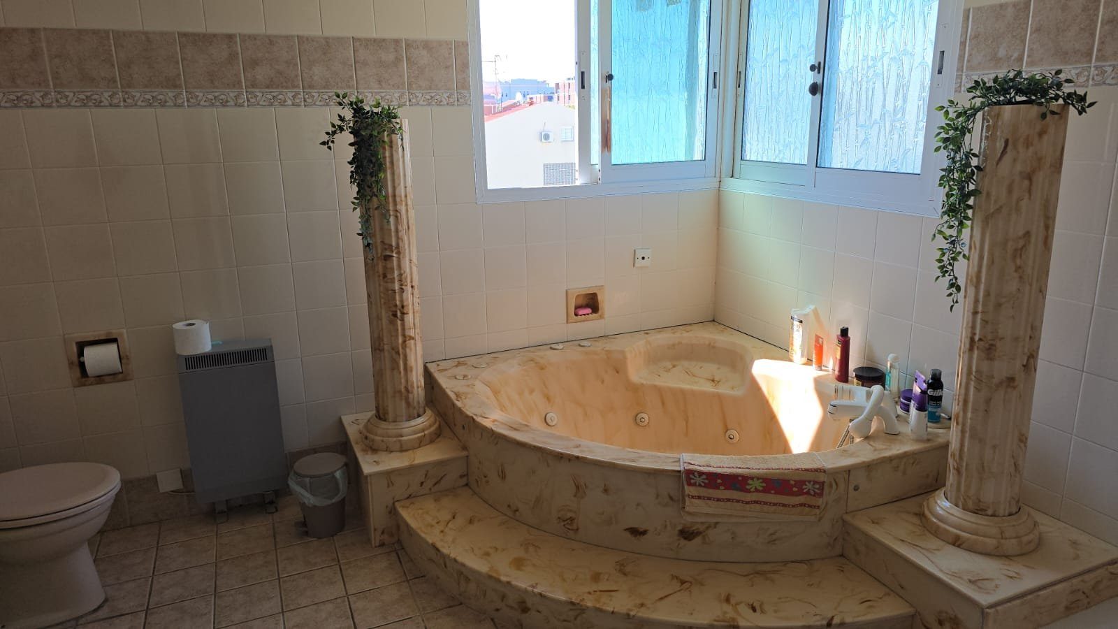 6 BR Villa in Potamos Germasogeias, Limassol photo 8