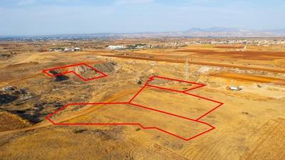 Four agricultural fields in Astromeritis, Nicosia thumbnail 1