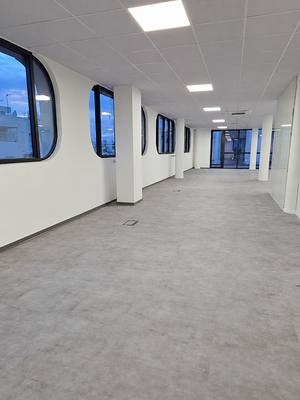 Entire 1st & 2nd Floors in an Office Building in Agios Nikolaos, Limassol thumbnail 2