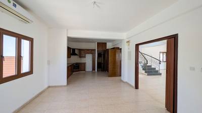 Detached Two Storey House in Aradippou, Larnaca thumbnail 10