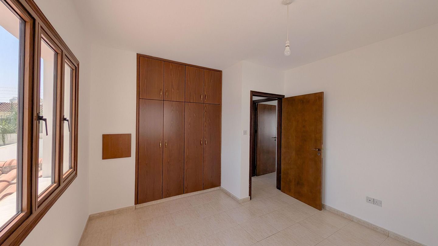 4 BR House in Aradippou, Larnaca photo 16