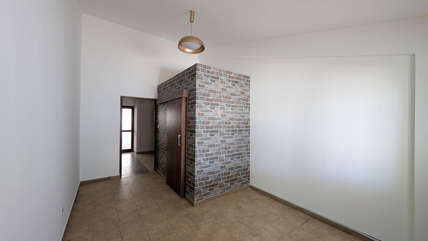 4 BR House in Aradippou, Larnaca photo 14