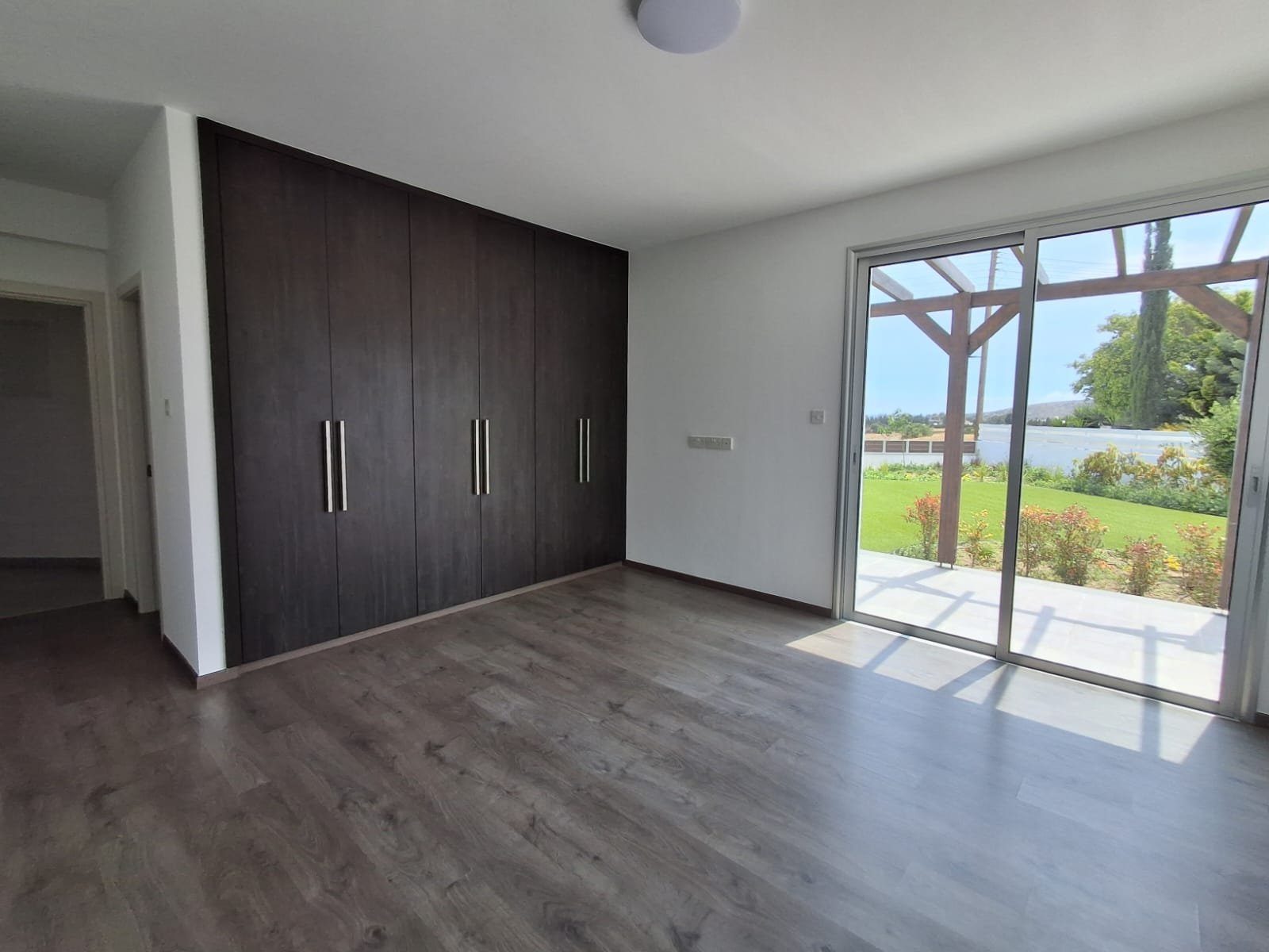 3 BR Bungalow in Moni, Limassol photo 7
