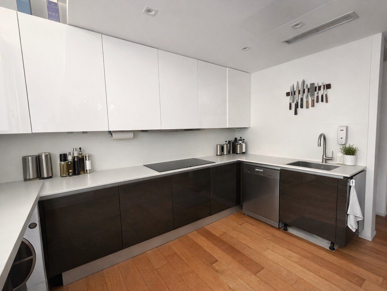 3 BR Apartment in Neapolis, Limassol photo 4