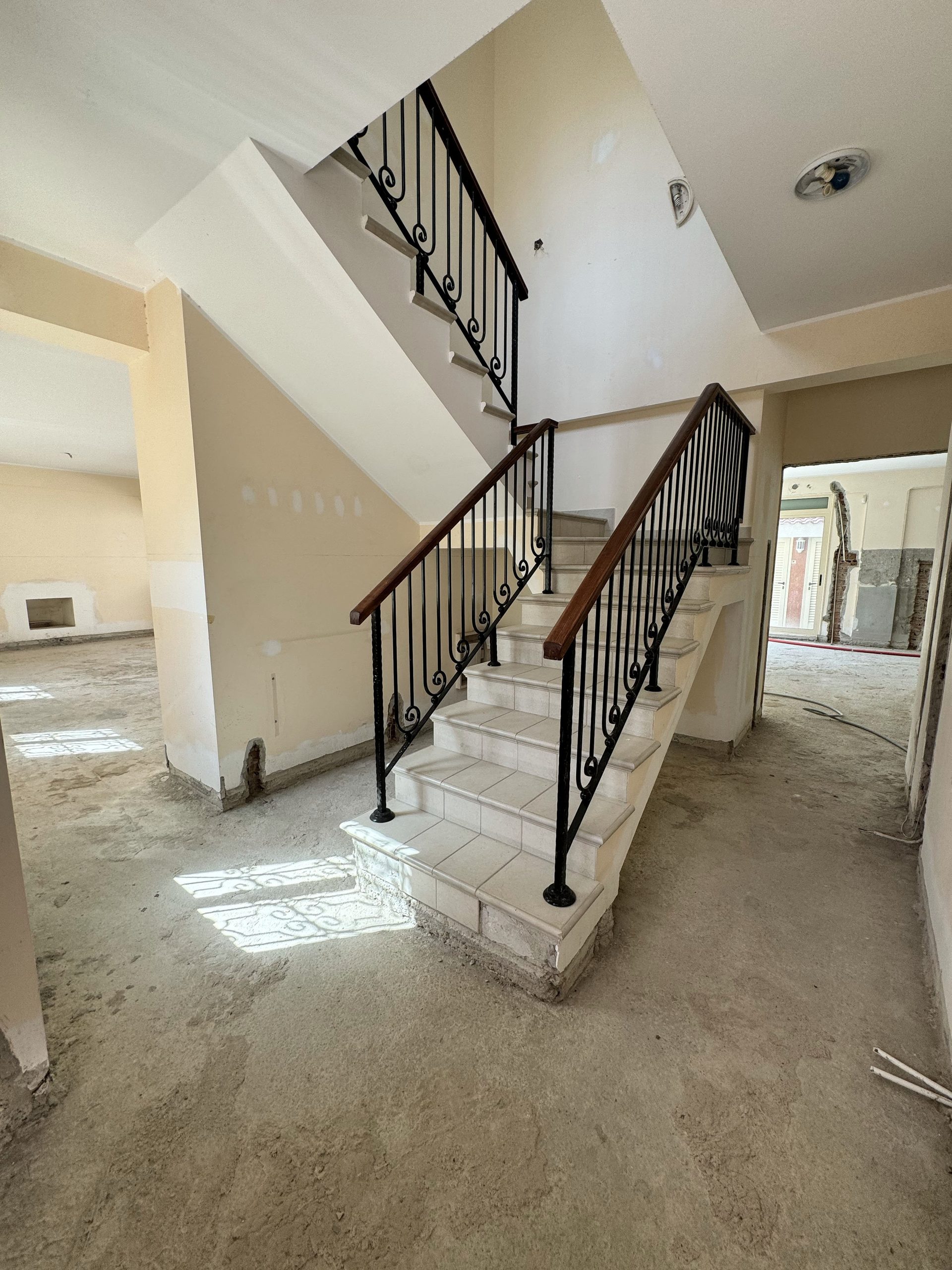4 BR Villa in Pyrgos, Limassol photo 2