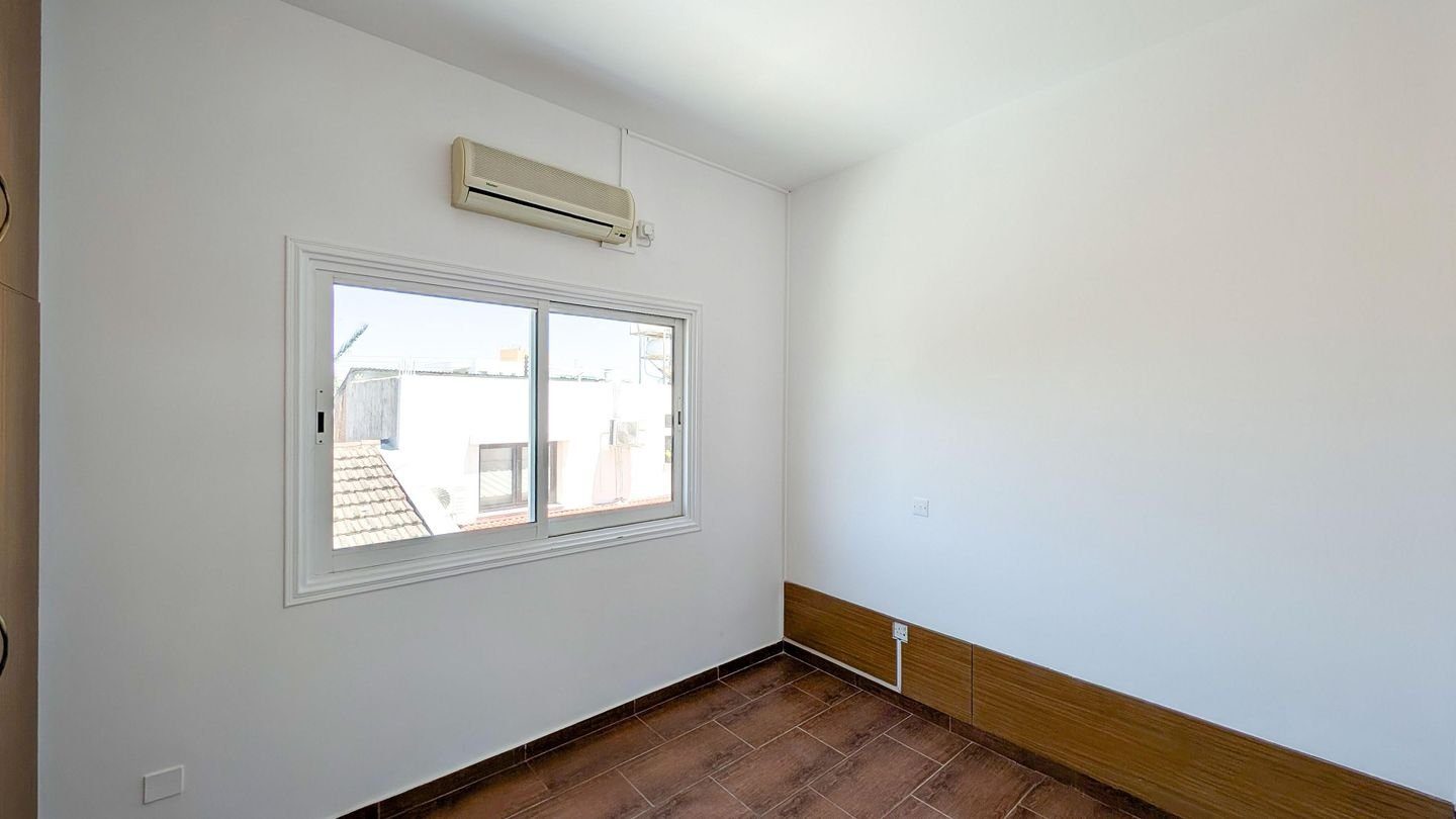 Four-Bedroom Semi-detached House in Agios Nikolaos, Larnaca photo 12