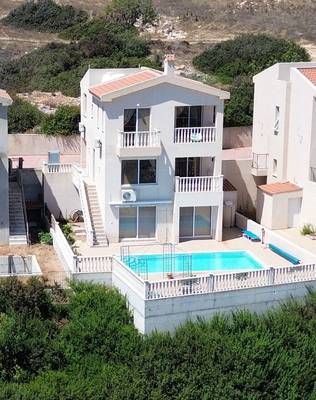 6 BR Villa in Pegeia, Paphos thumbnail 1