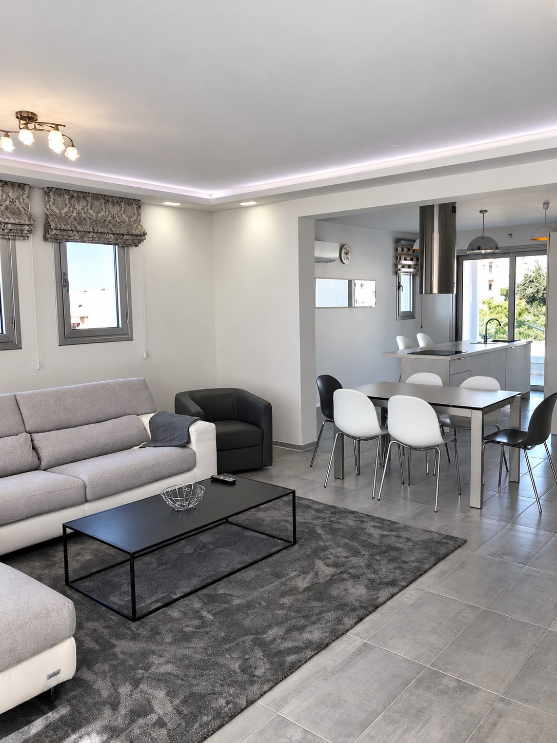 3 BR Apartment in Neapolis, Limassol photo 1
