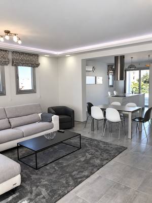 3 BR Apartment in Neapolis, Limassol thumbnail 1