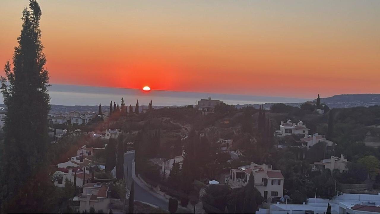 3 BR Renovated House in Tala, Paphos photo 6