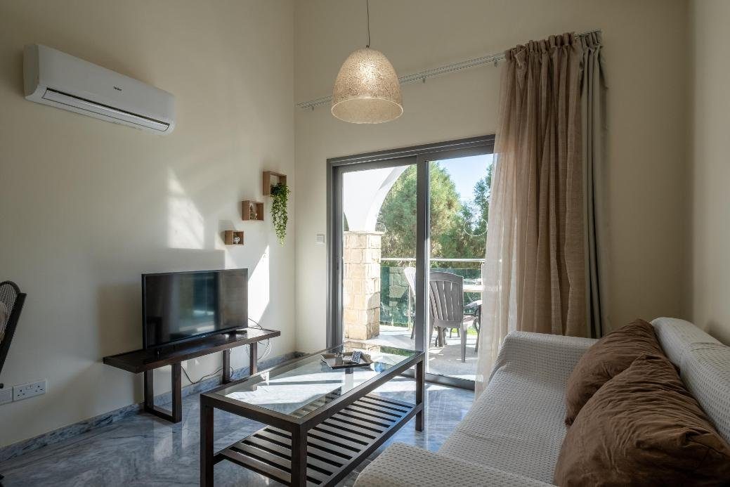 1-bedroom apartment in Latchi, Paphos photo 11