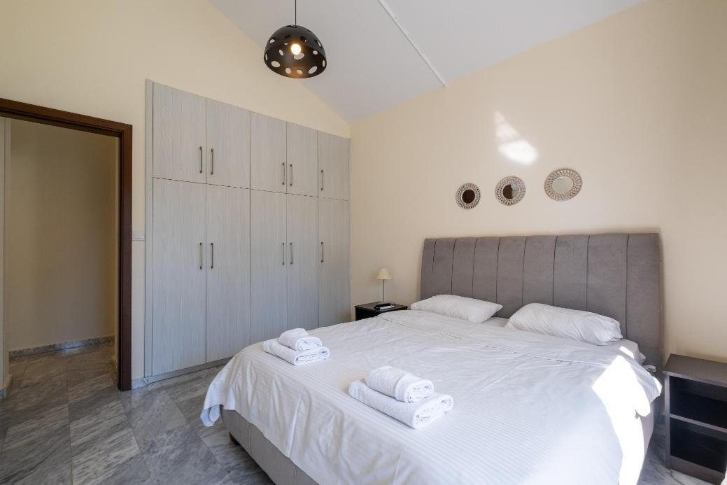 1-bedroom apartment in Latchi, Paphos photo 4