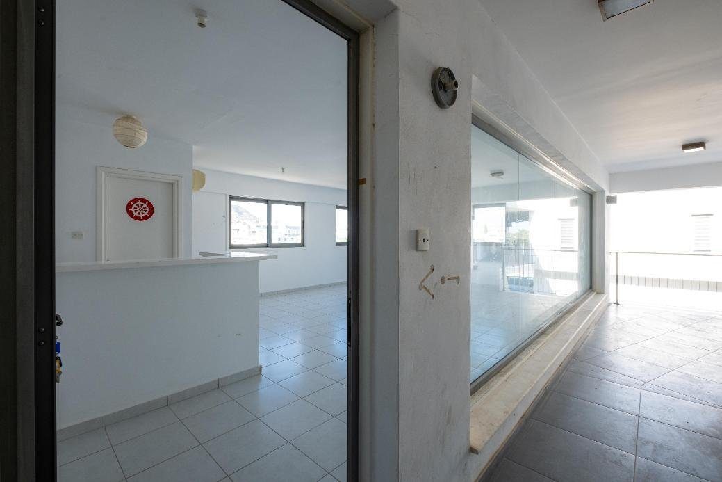 Office and shop in Voroklini, Larnaca photo 11