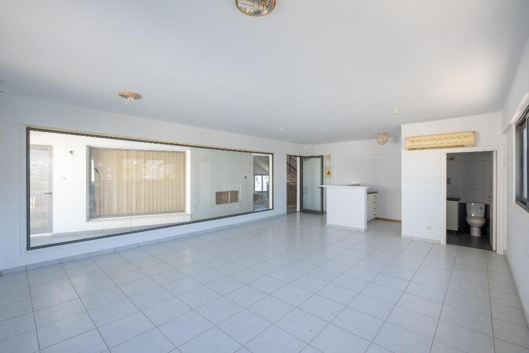 Office and shop in Voroklini, Larnaca photo 15