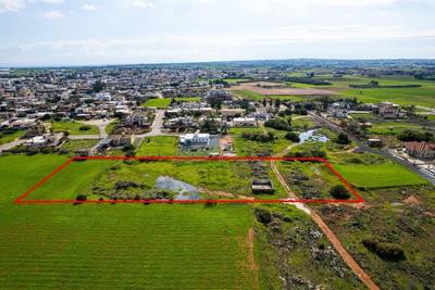 Shared residential field in Liopetri, Famagusta thumbnail 2