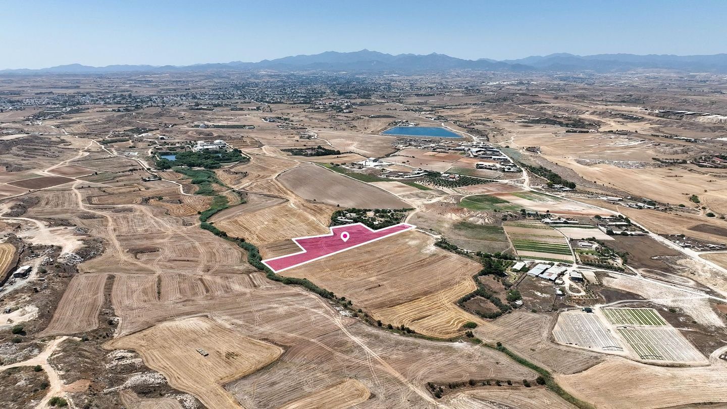 Agricultural field in Pano Deftera, Nicosia — photo 4