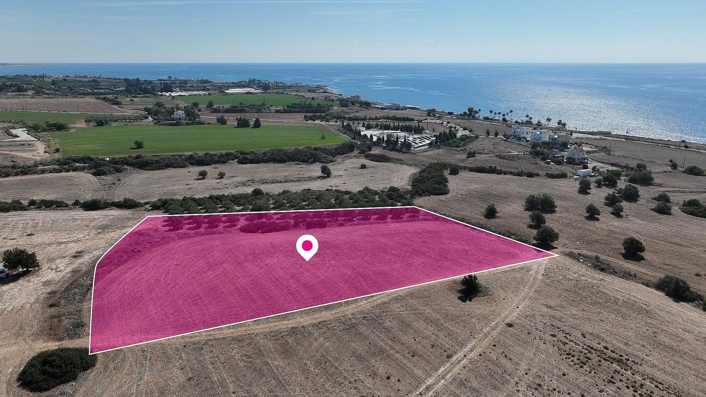 Sea View Touristic field in Agios Theodoros, Larnaca — photo 2