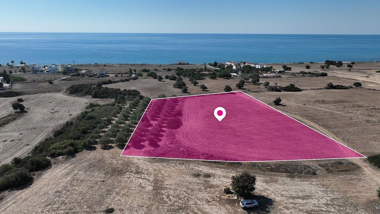 Sea View Touristic field in Agios Theodoros, Larnaca