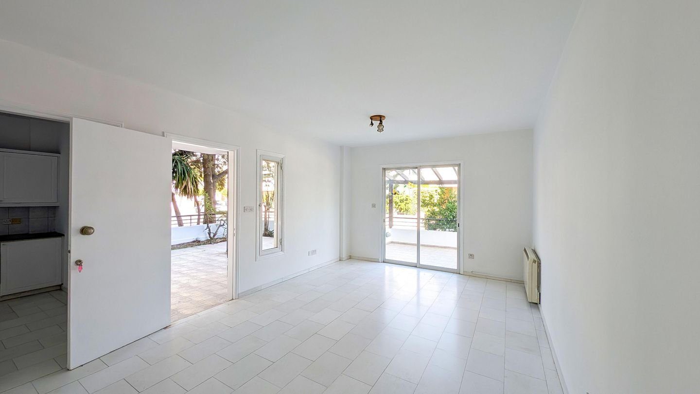 Three-Bedroom Ground Floor apartment in Strovolos, Nicosia — photo 5