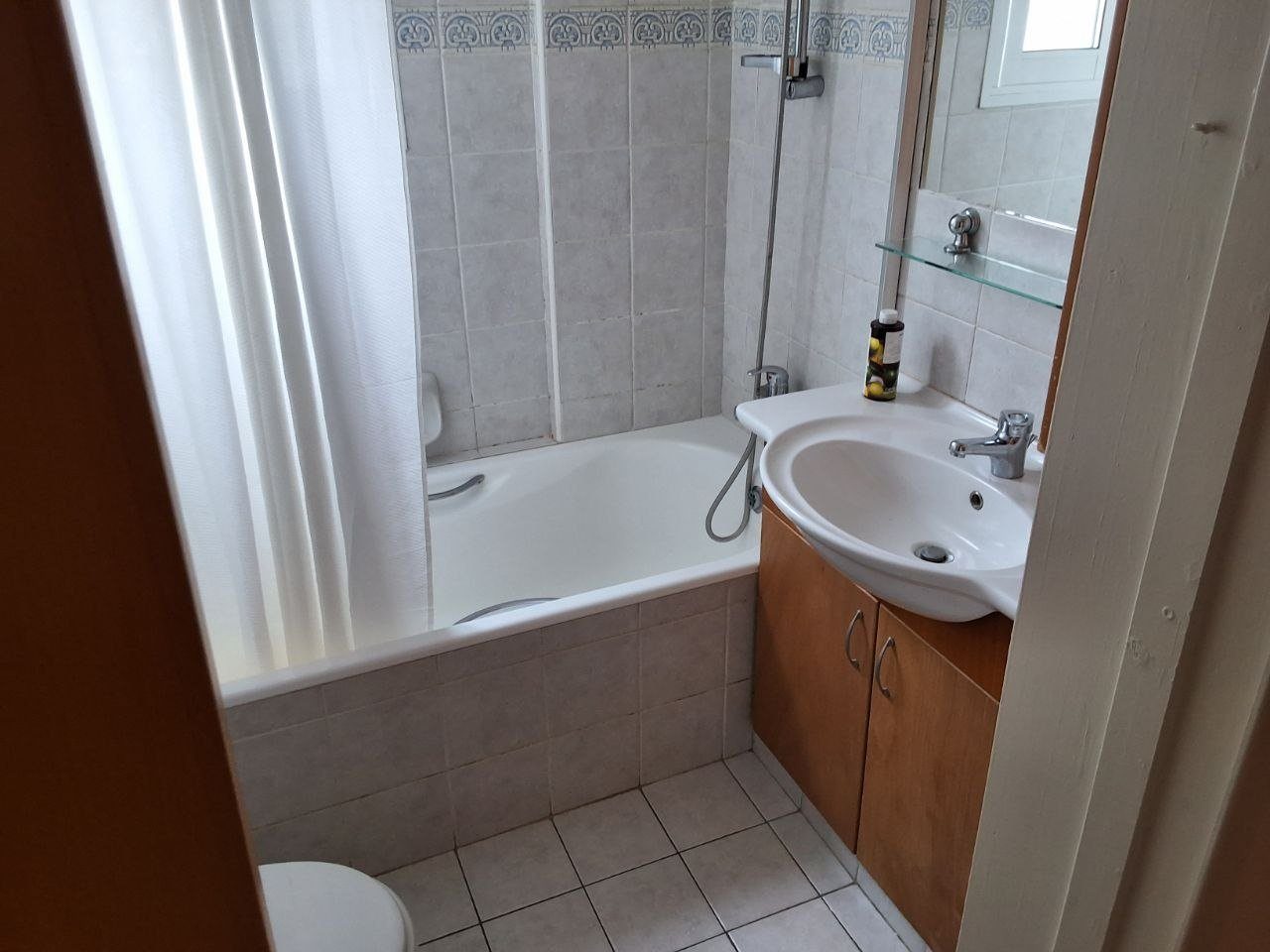 2 BR Apartment in Mesa Geitonia, Limassol photo 17