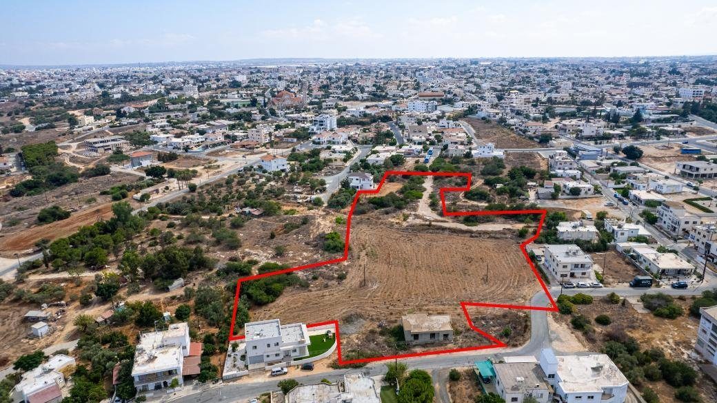 Shared residential field in Deryneia, Famagusta