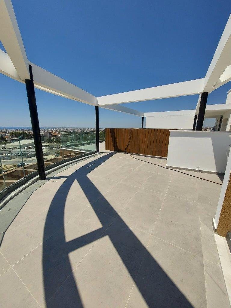 3 BR Penthouse with panoramic sea views in Mesa Geitonia, Limassol photo 21