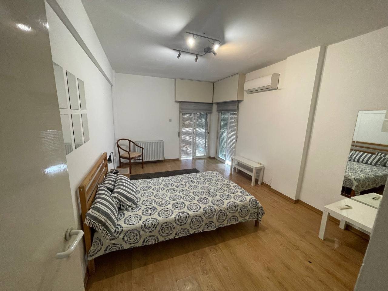 3 BR Apartment in Engomi, Nicosia photo 16