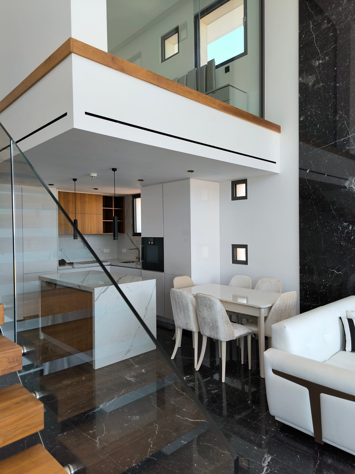 3 BR Duplex in Harbor, Larnaca photo 3