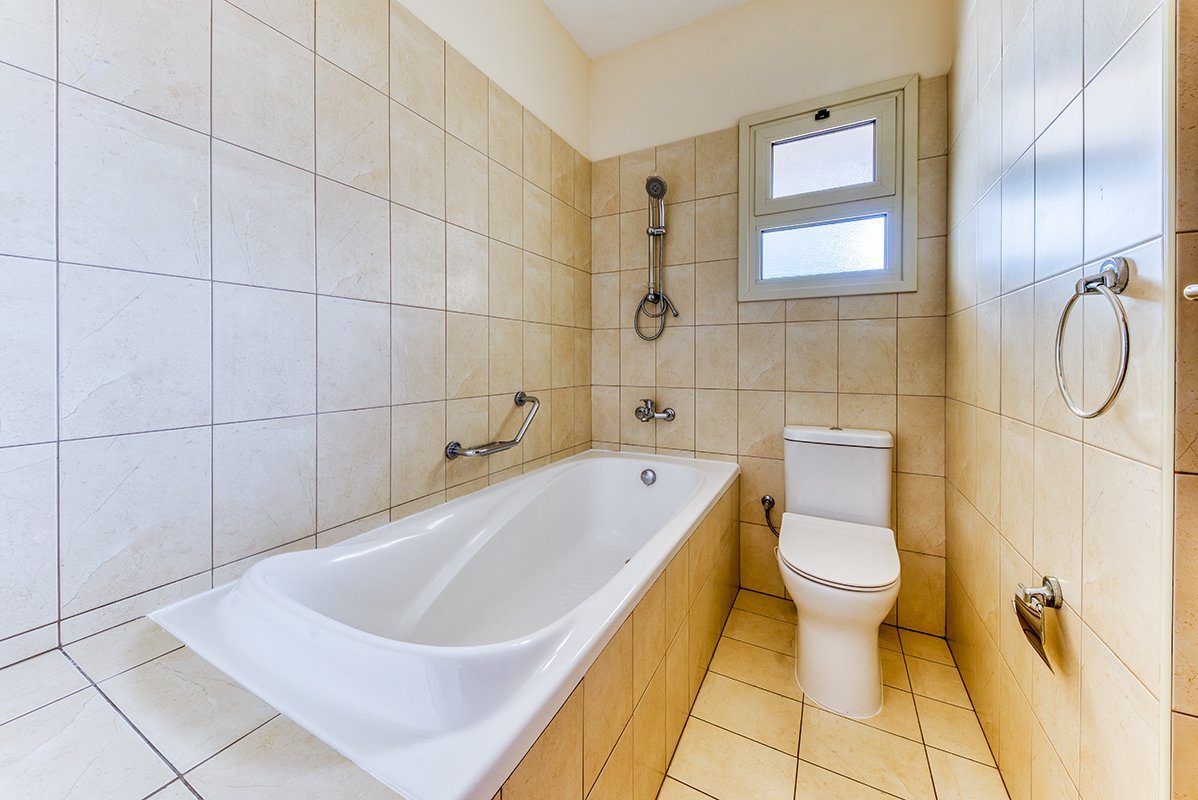 3 BR Apartment in Mouttagiaka, Limassol photo 15