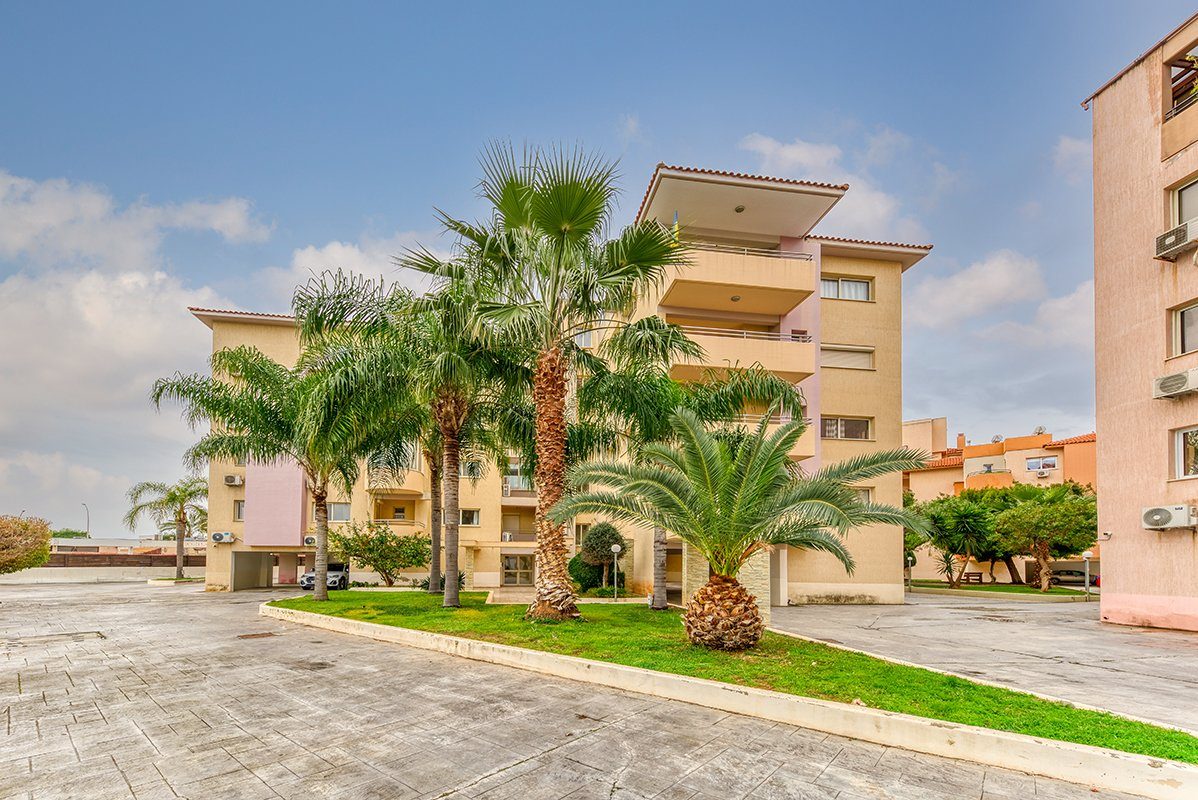 3 BR Apartment in Mouttagiaka, Limassol photo 18