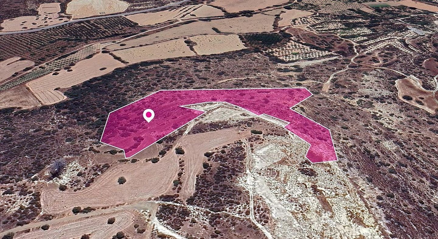 Agricultural Field in Skarinou, Larnaca photo 1