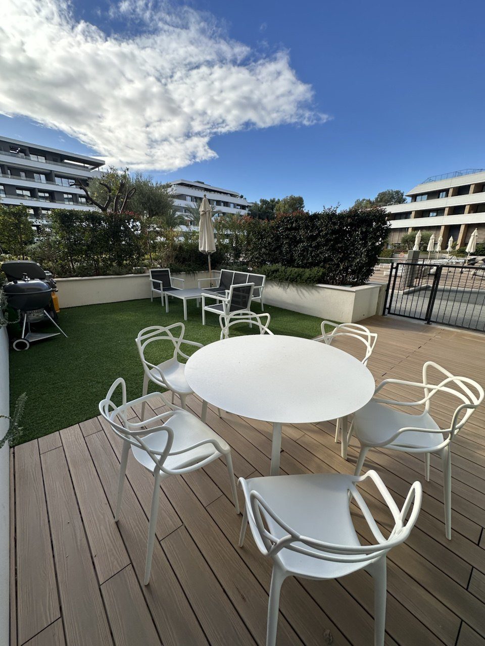 4 BR Triplex Apartment with a garden in Potamos Germasogeias, Limassol photo 17