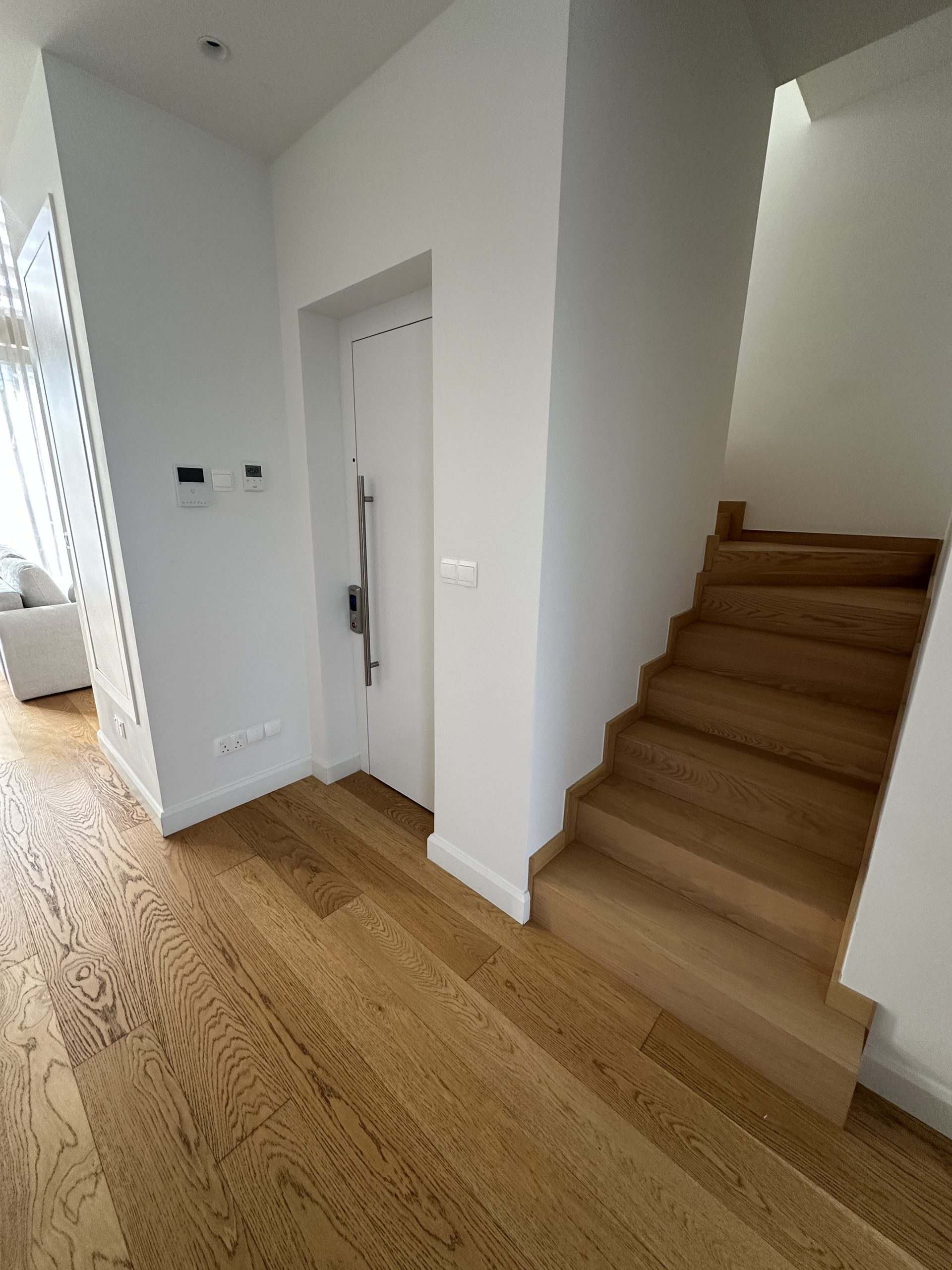 4 BR Triplex Apartment with a garden in Potamos Germasogeias, Limassol photo 10