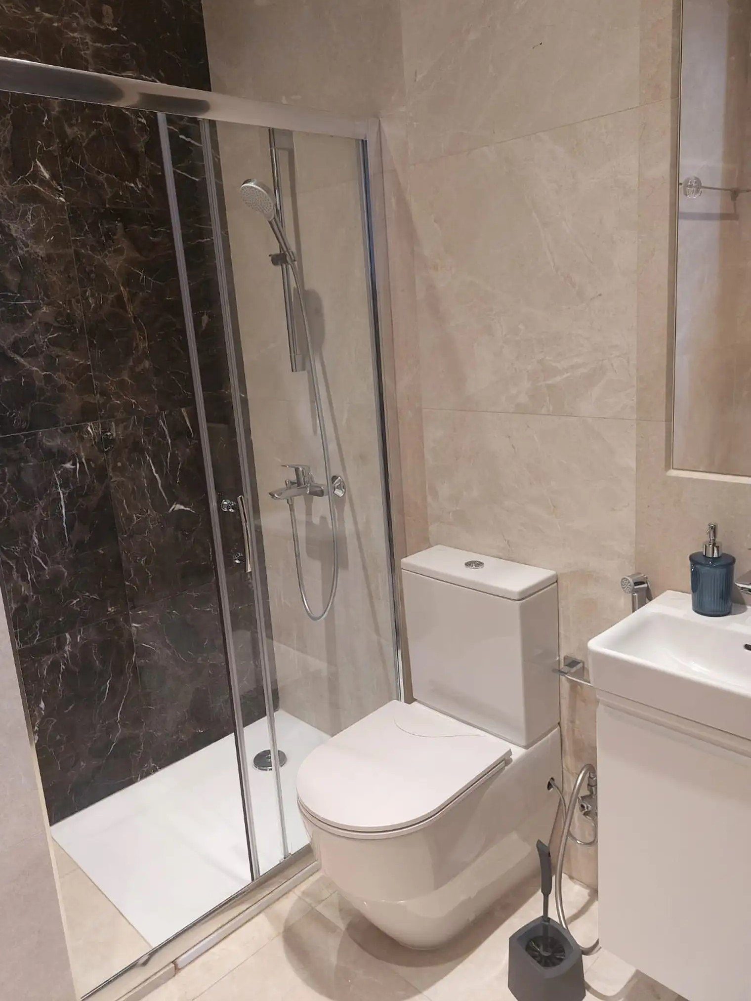 2 BR Apartment in Chalkoutsa, Limassol photo 5