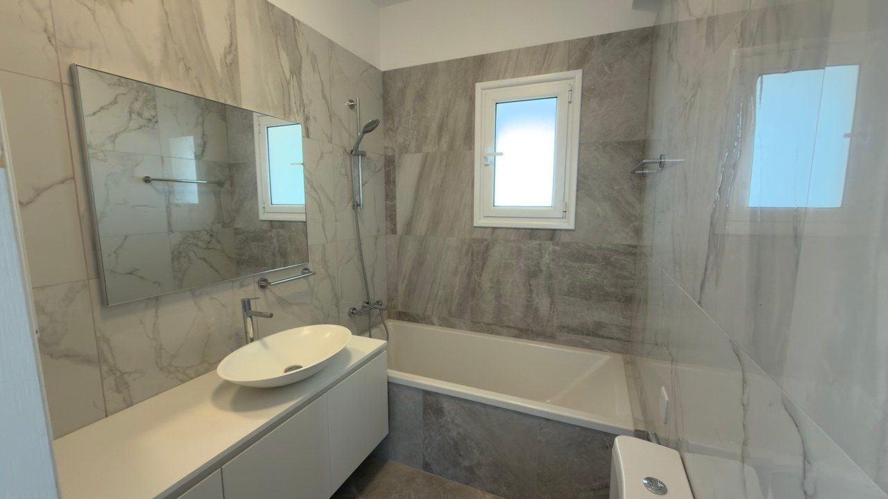 4 BR Villa with Private Swimming Pool in Potamos Germasogeias, Limassol photo 12