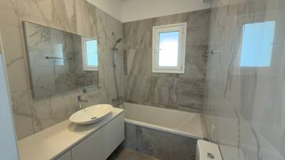 4 BR Villa with Private Swimming Pool in Potamos Germasogeias, Limassol thumbnail 11