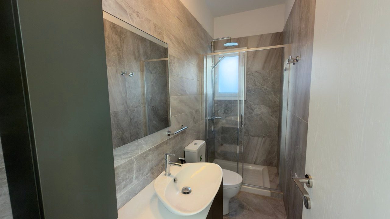 4 BR Villa with Private Swimming Pool in Potamos Germasogeias, Limassol photo 15