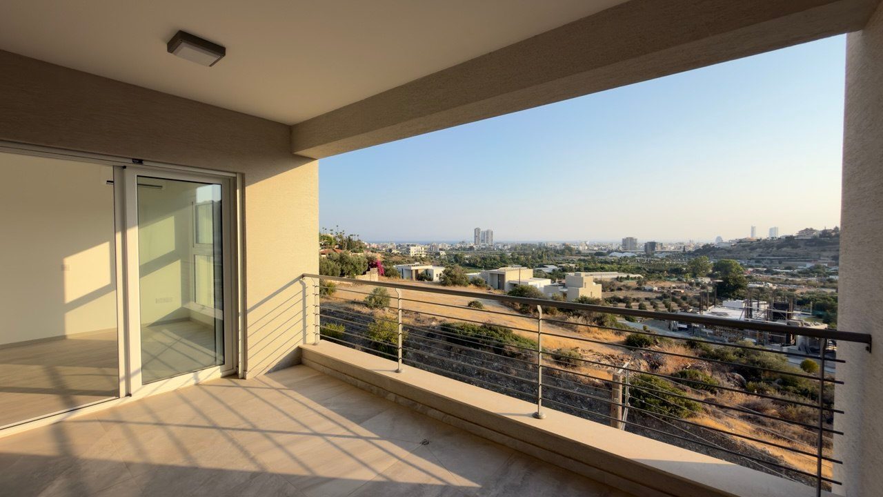 4 BR Villa with Private Swimming Pool in Potamos Germasogeias, Limassol photo 1